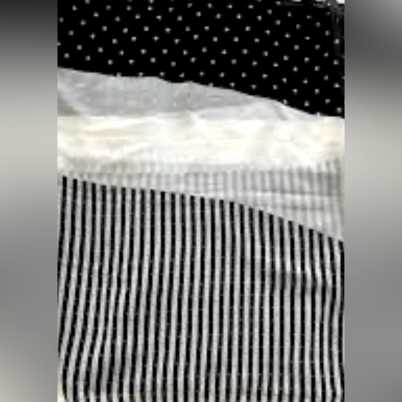 White House Black Market Large Sheer Scarf Black Ivory Polka Dot Striped Pattern - Picture 3 of 4